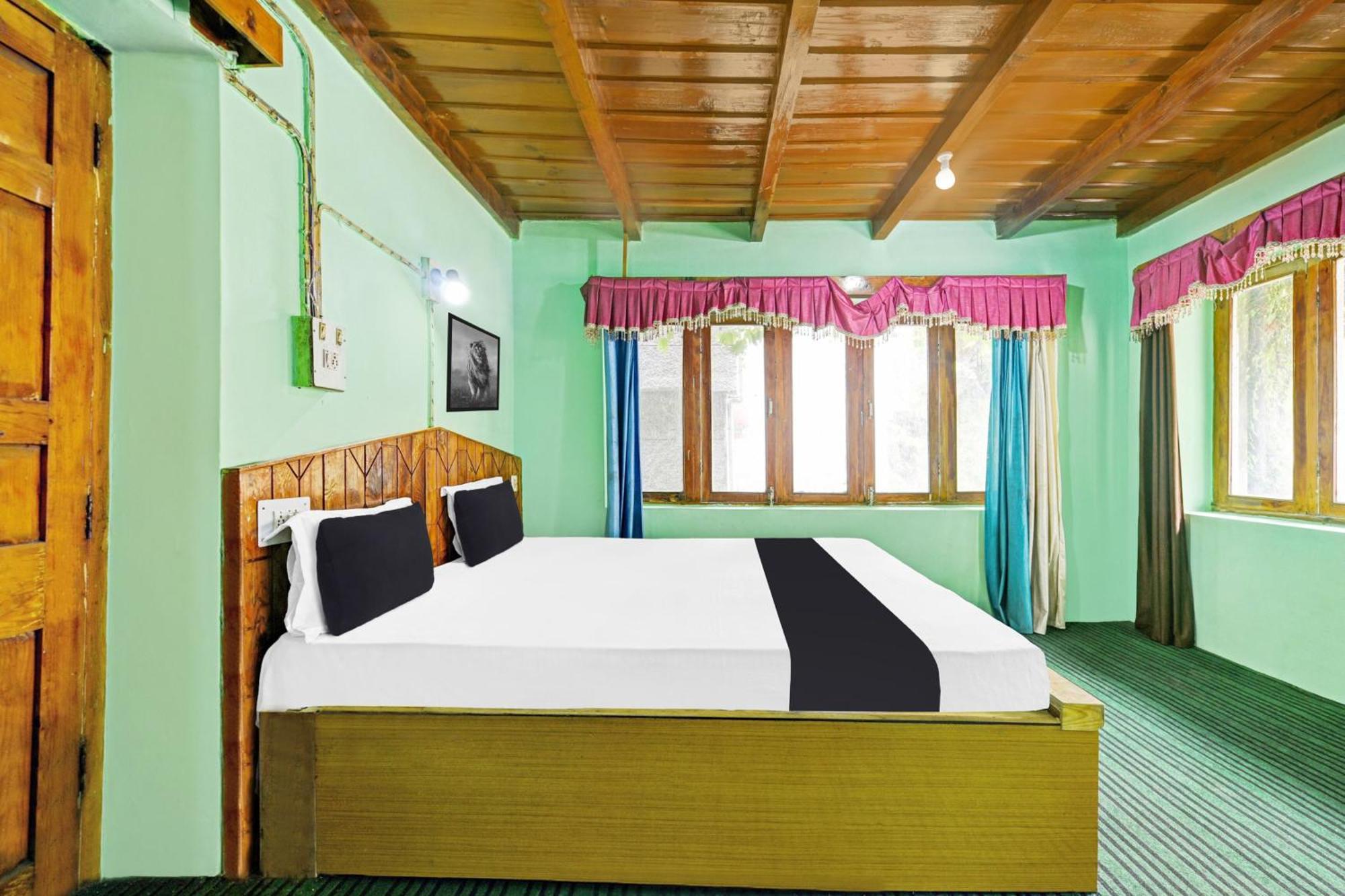 Hotel O Chaman Manāli エクステリア 写真