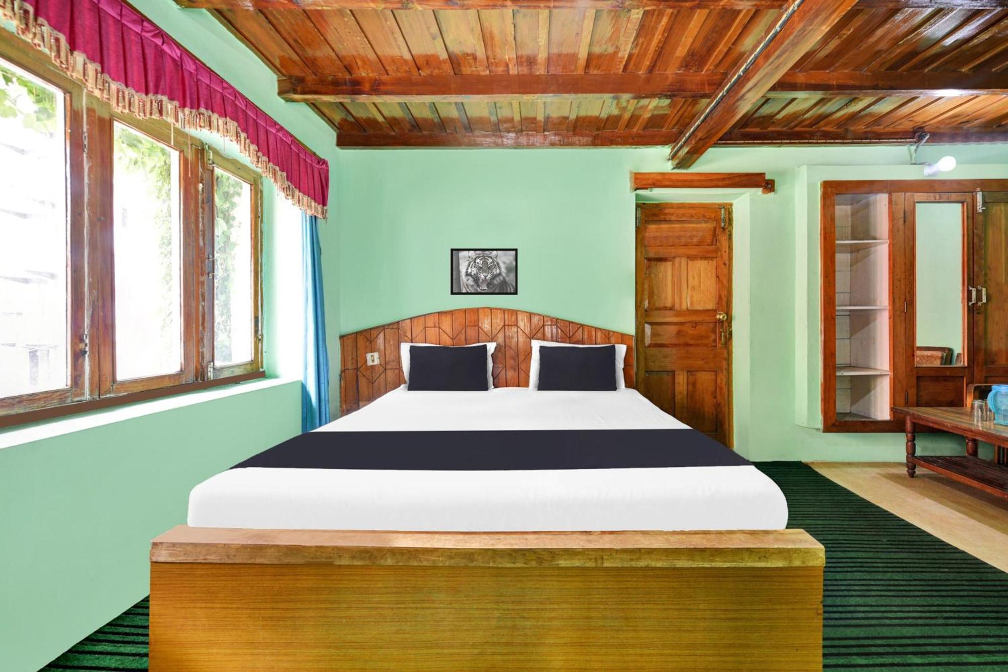 Hotel O Chaman Manāli エクステリア 写真