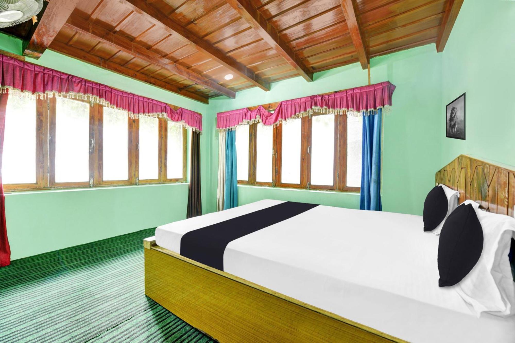 Hotel O Chaman Manāli エクステリア 写真